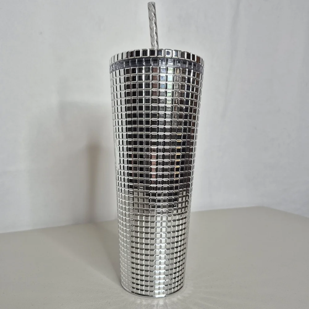 Starbuck 2023 Holiday Metallic Mirror Silver Grid Venti Cold Cup
